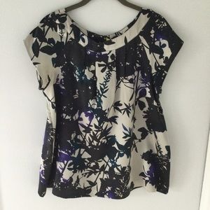 Theory Raglan Sleeve 100% Silk Blouse